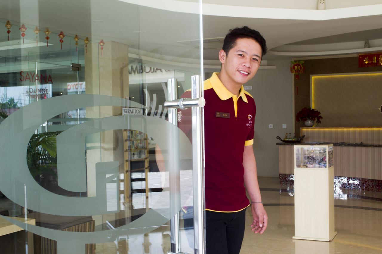 Grand Parama Hotel Tanjung Redep Kültér fotó